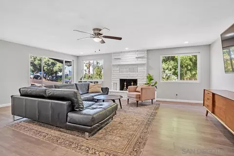 Living - 510 Porter St, Fallbrook, CA 92028 photo 1 of 4