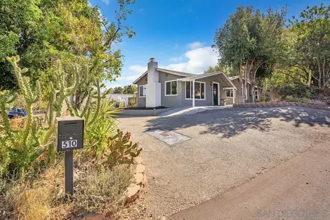 Exterior - 510 Porter St, Fallbrook, CA 92028 photo 11 of 13