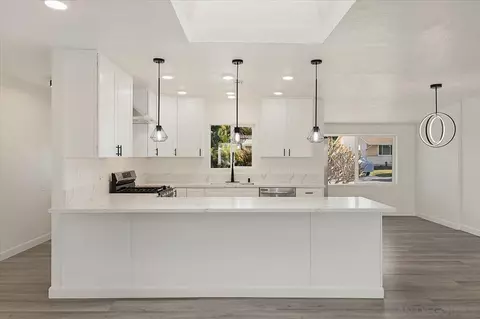 Bath - 370 Alpine Ave, Chula Vista, CA 91910 photo 1 of 6