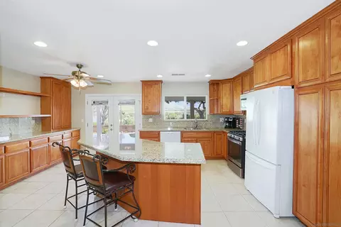 Kitchen - 9767 San Diego St, Spring Valley, CA 91977 photo 5 of 6