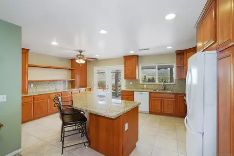 Kitchen - 9767 San Diego St, Spring Valley, CA 91977 photo 6 of 6