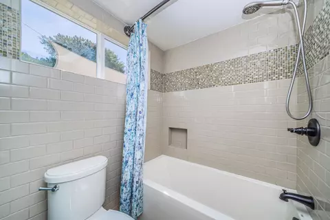 Bath - 1303 Kea St, Oceanside, CA 92054 photo 5 of 5
