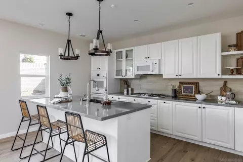 Kitchen - 788 Bennett Ave, Escondido, CA 92026 photo 1 of 4