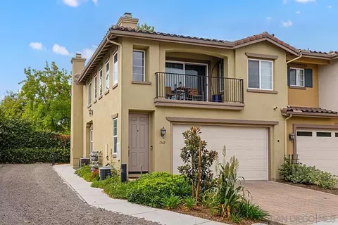 1362 Isabella Way, Vista, CA 92084