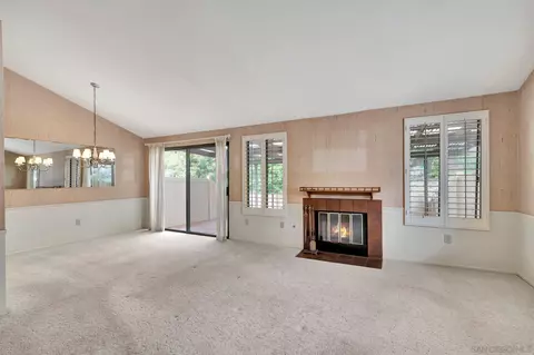 Living - 1981 Springdale Ln, Encinitas, CA 92024 photo 2 of 3