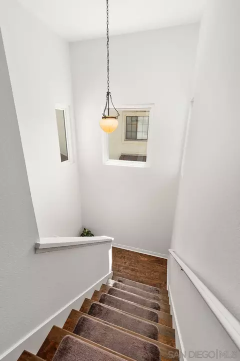 Entry Way - 817 Summerhill Ct, Encinitas, CA 92024 photo 1 of 1