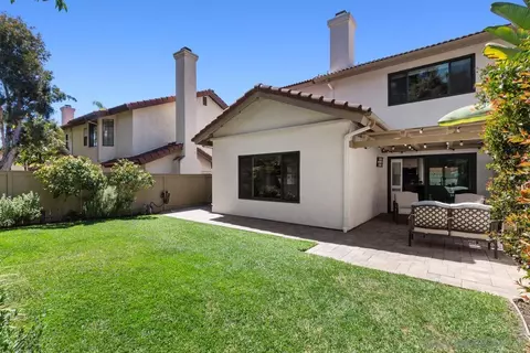 Exterior - 817 Summerhill Ct, Encinitas, CA 92024 photo 9 of 14