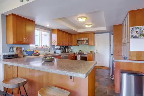Kitchen - 925 Berkeley Way, Vista, CA 92084 photo 2 of 6