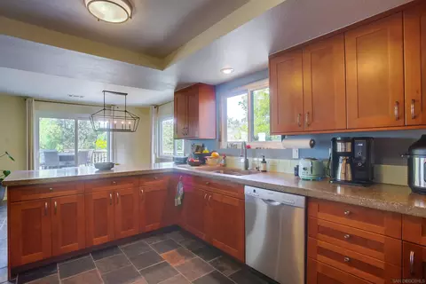 Kitchen - 925 Berkeley Way, Vista, CA 92084 photo 3 of 6