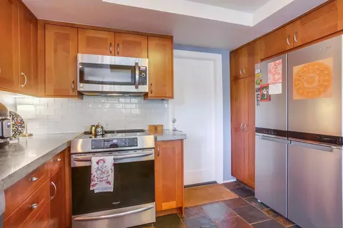 Kitchen - 925 Berkeley Way, Vista, CA 92084 photo 5 of 6
