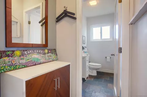 Bath - 925 Berkeley Way, Vista, CA 92084 photo 1 of 7