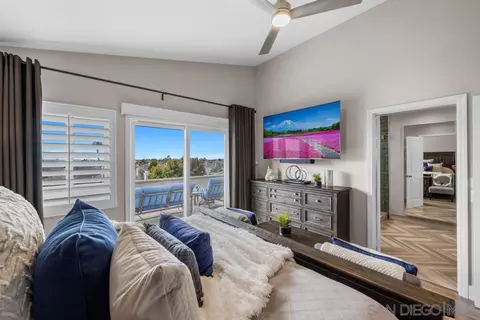 Bedroom - 6905 Whitecap Dr, Carlsbad, CA 92011 photo 4 of 6