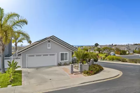 Exterior - 6905 Whitecap Dr, Carlsbad, CA 92011 photo 11 of 14