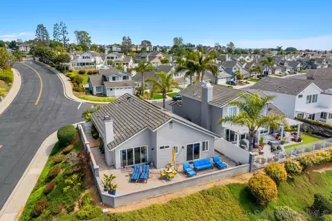 View/Area - 6905 Whitecap Dr, Carlsbad, CA 92011 photo 10 of 15