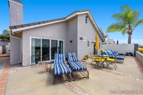 Exterior - 6905 Whitecap Dr, Carlsbad, CA 92011 photo 9 of 14