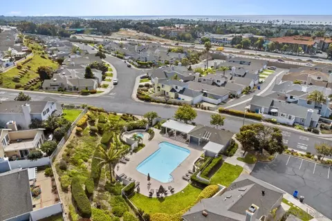 View/Area - 6905 Whitecap Dr, Carlsbad, CA 92011 photo 7 of 15