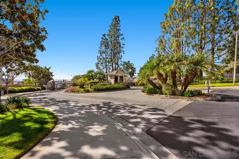 View/Area - 6905 Whitecap Dr, Carlsbad, CA 92011 photo 13 of 15