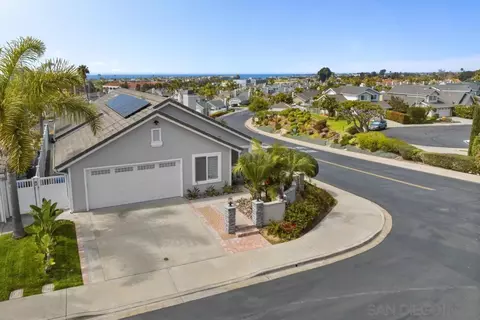 Exterior - 6905 Whitecap Dr, Carlsbad, CA 92011 photo 13 of 14