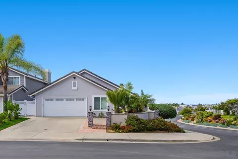 Exterior - 6905 Whitecap Dr, Carlsbad, CA 92011 photo 2 of 14