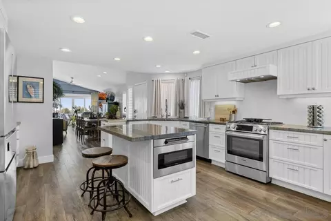 Kitchen - 6905 Whitecap Dr, Carlsbad, CA 92011 photo 6 of 10
