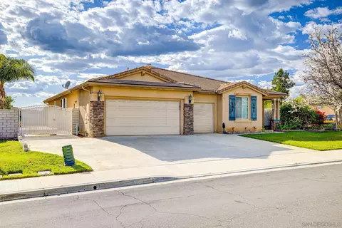 35511 Shadow Dr, Winchester, CA 92596