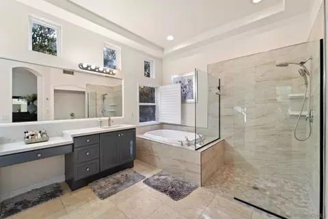 Bath - 12295 Stonemill Dr, Poway, CA 92064 photo 1 of 7