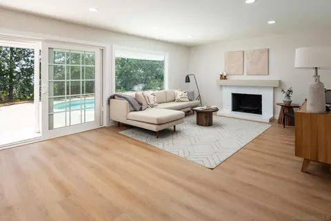 Living - 9841 Mozelle Ln, La Mesa, CA 91941 photo 6 of 7