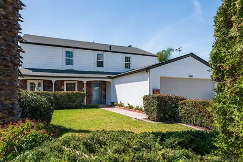 Exterior - 9841 Mozelle Ln, La Mesa, CA 91941 photo 4 of 9