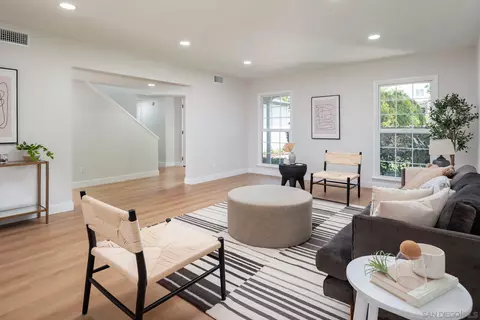 Living - 9841 Mozelle Ln, La Mesa, CA 91941 photo 4 of 7
