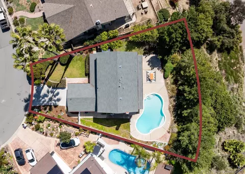 View/Area - 9841 Mozelle Ln, La Mesa, CA 91941 photo 2 of 3