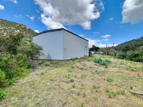 Exterior - 2056 Old Bend Rd, El Cajon, CA 92021 photo 2 of 7