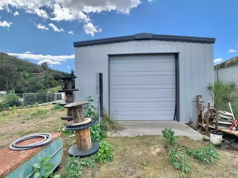 Exterior - 2056 Old Bend Rd, El Cajon, CA 92021 photo 3 of 7