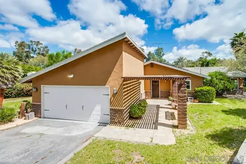 1566 La Vine Ln, Vista, CA 92084