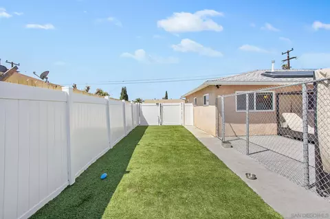 Exterior - 935 Brucker Ave, Spring Valley, CA 91977 photo 9 of 12