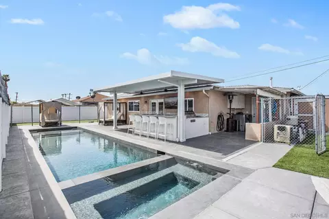 Exterior - 935 Brucker Ave, Spring Valley, CA 91977 photo 8 of 12