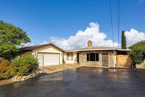 12320 Lemon Crest Dr, Lakeside, CA 92040