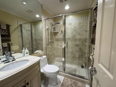 Bath - 5430 Baltimore Dr #22, La Mesa, CA 91942 photo 2 of 3