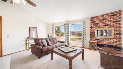 Living - 20625 Tonawanda Rd, Apple Valley, CA 92307 photo 2 of 5