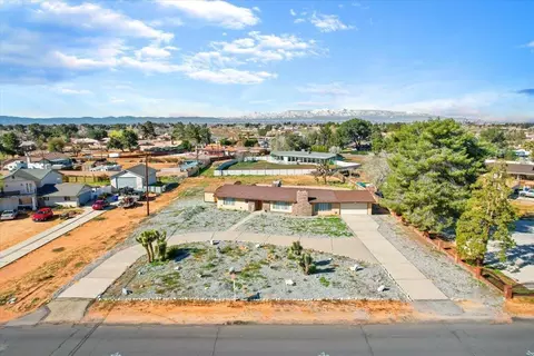 View/Area - 20625 Tonawanda Rd, Apple Valley, CA 92307 photo 1 of 2