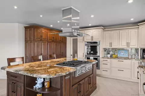 Kitchen - 1715 Pepper Dr, El Cajon, CA 92021 photo 3 of 6