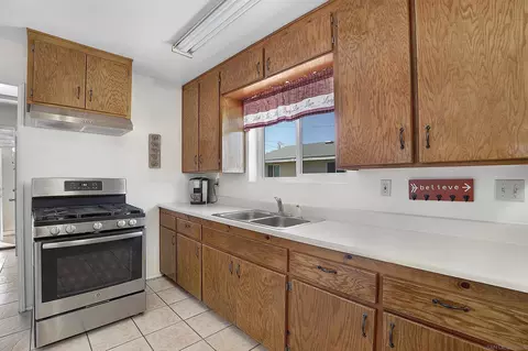 Kitchen - 44473 Calexico Ave, Jacumba, CA 91934 photo 3 of 4