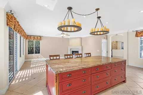 302 Crownview Ct, San Marcos, CA 92069 photo 12