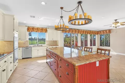 302 Crownview Ct, San Marcos, CA 92069 photo 13