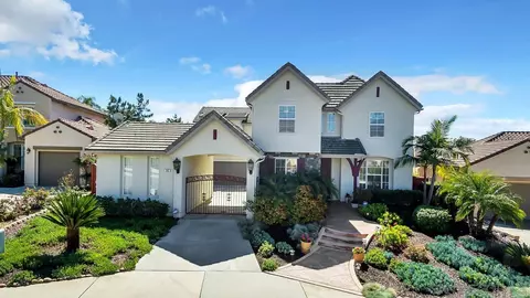 302 Crownview Ct, San Marcos, CA 92069