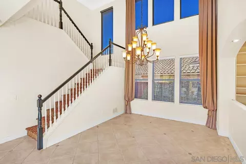 302 Crownview Ct, San Marcos, CA 92069 photo 7