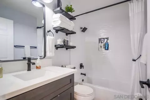 Bath - 13105 Lakeshore Dr, Lakeside, CA 92040 photo 4 of 6