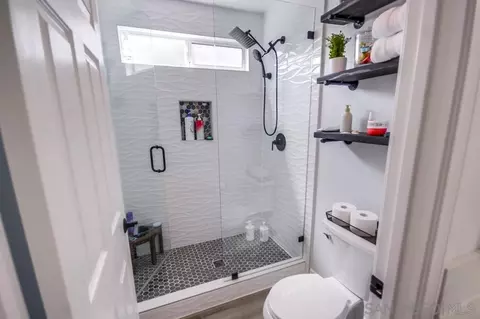 Bath - 13105 Lakeshore Dr, Lakeside, CA 92040 photo 2 of 6