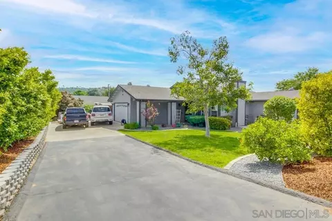 Exterior - 13105 Lakeshore Dr, Lakeside, CA 92040 photo 2 of 18