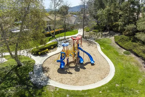 View/Area - 43655 Corte Cabral, Temecula, CA 92592 photo 3 of 3