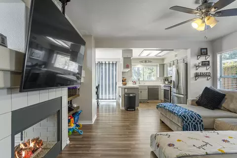 Living - 43655 Corte Cabral, Temecula, CA 92592 photo 8 of 8